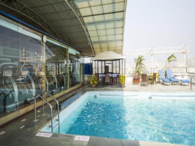 Ramee Guestline Hotel Juhu Mumbai Exteriör bild
