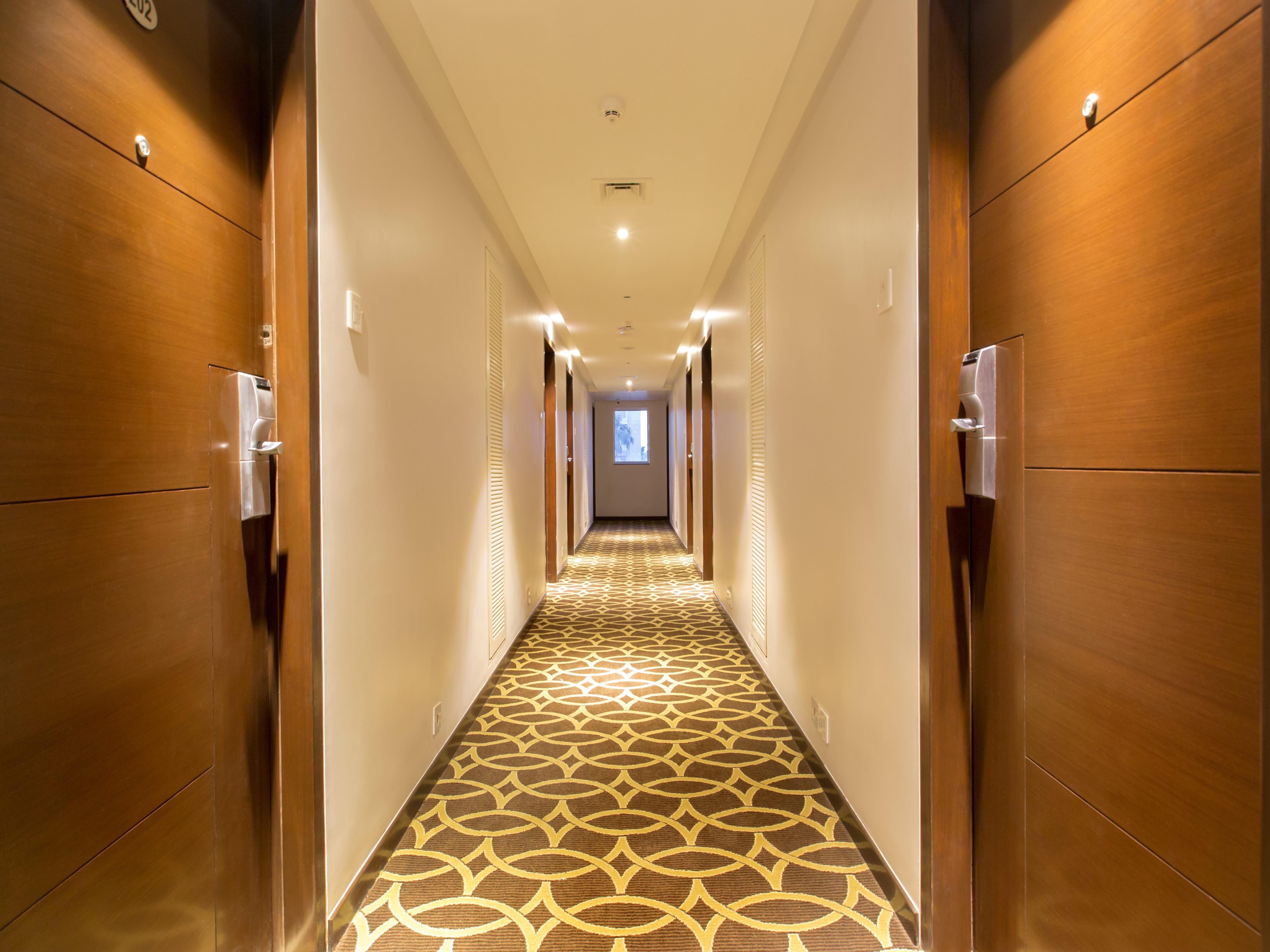 Ramee Guestline Hotel Juhu Mumbai Exteriör bild