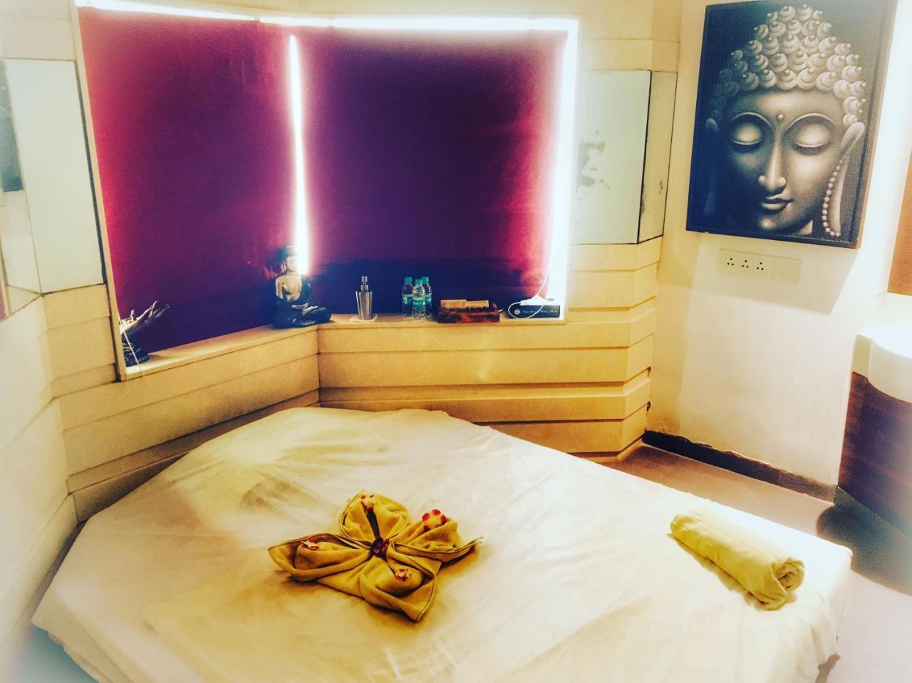 Ramee Guestline Hotel Juhu Mumbai Exteriör bild